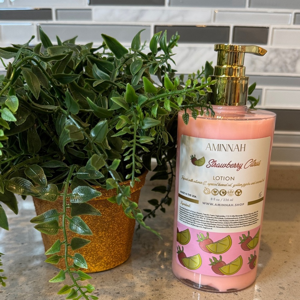 AMINNAH - Strawberry Citrus Body Lotion